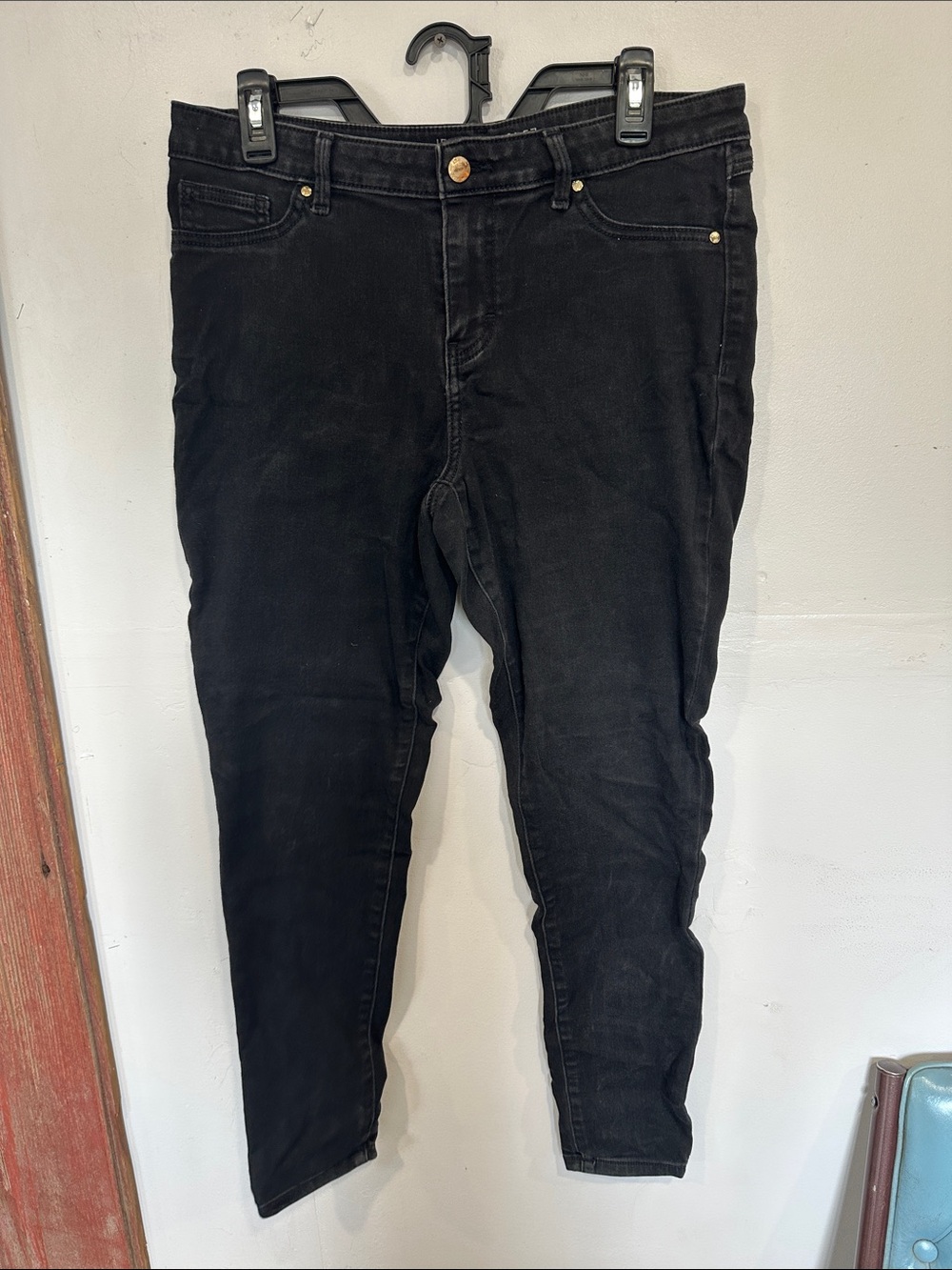 Jennifer Lopez Black Skinny Jeans